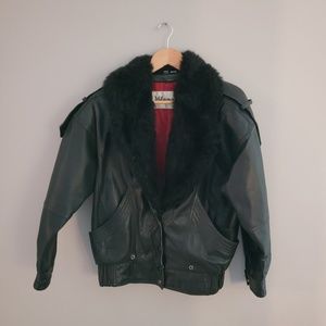 Vintage Black possum fur collar leather jacket small